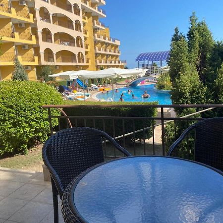 Midia Grand Resort, Terrassen Paradies Apartment Ахелой Екстериор снимка