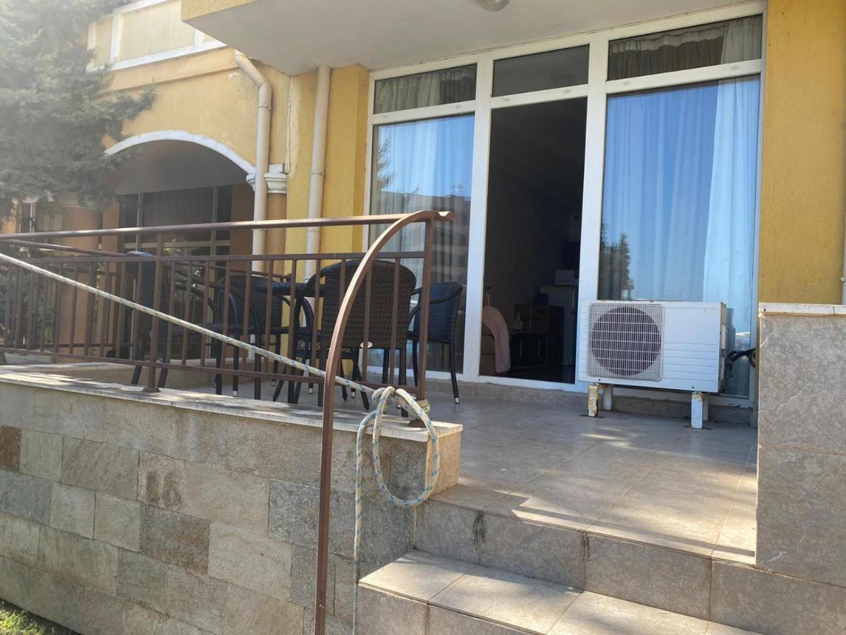 Midia Grand Resort, Terrassen Paradies Apartment Ахелой Екстериор снимка